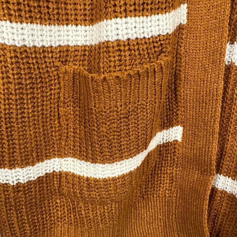 No Comment Girls' Stripe Cardigan With Pockets - Picture 3 of 6